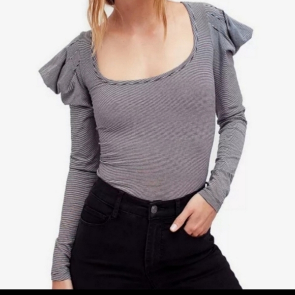 Free People Black & White Micro Stripe Puff Sleeve Top Sz S - Picture 3 of 7